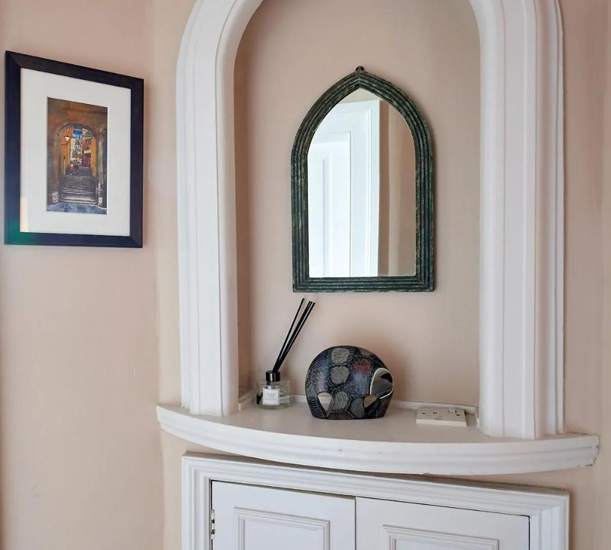 3 Bedroom Apartment - Historic Old Town Edinburgh
