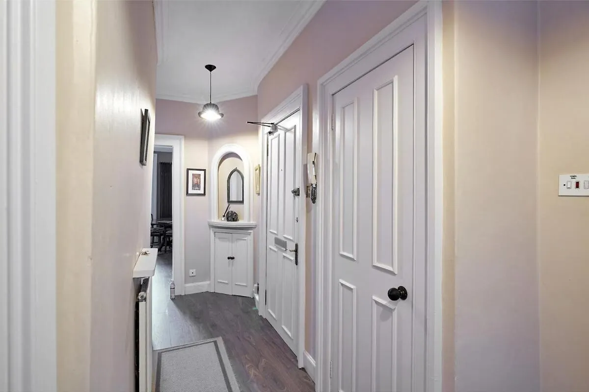 3 Bedroom Apartment - Historic Old Town Edinburgh Großbritannien